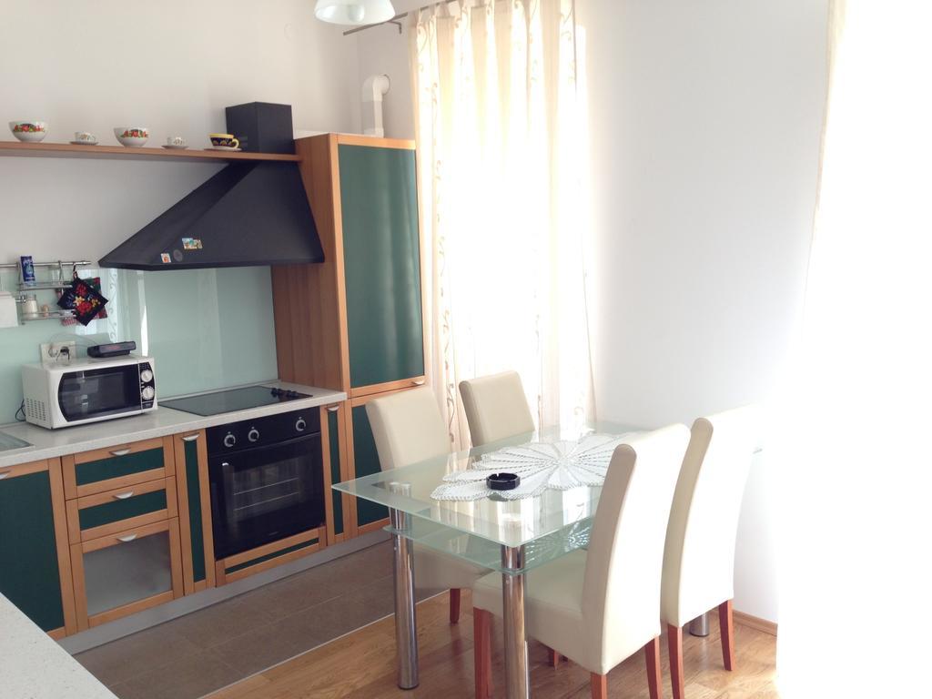 Duncovich Apartment